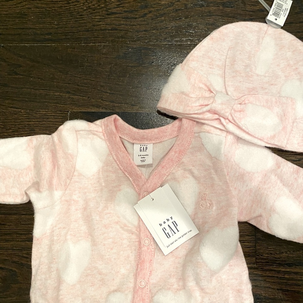 Gap Pink Footie Pajamas w/Hat